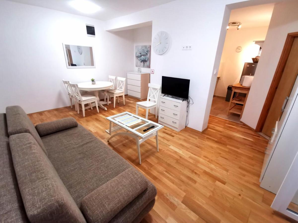 Tatiana Apartment